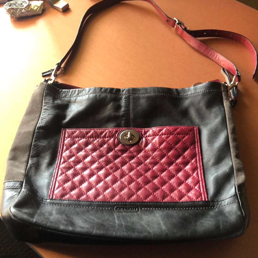 Coach shoulder bag- good condition
